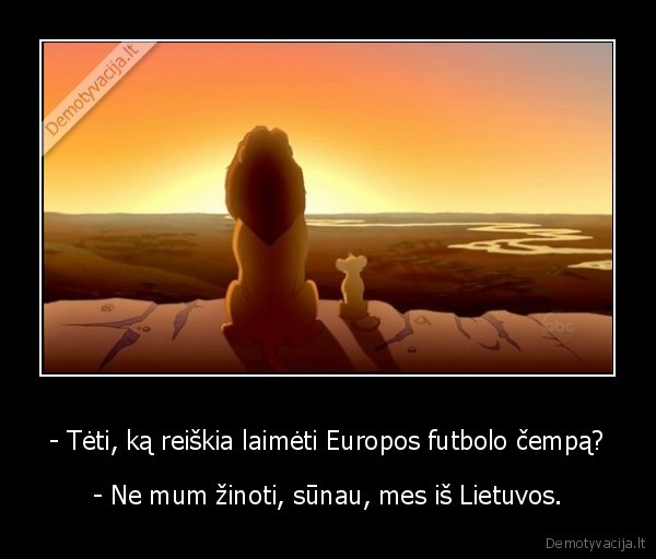 tetis,liutas, karalius,simba,futbolas