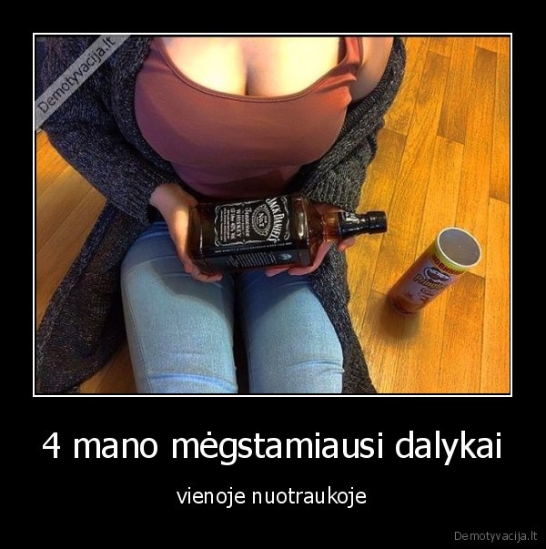 papai,viskis,jack, daniels,moteris,mergina,pringles,cipsai