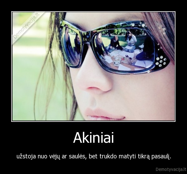 Akiniai