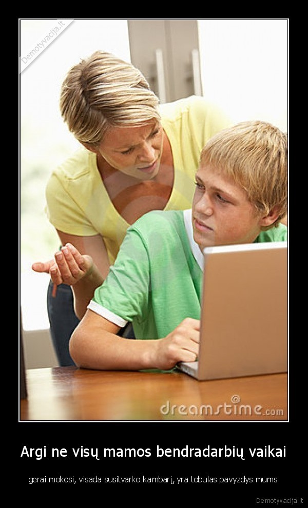 mama,vaikas,seina,kompiuteris,laptopas,bendradarbiai,mokytis,visada,susitvarkyti,kamabrys