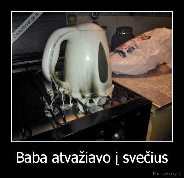 Baba atvažiavo į svečius
