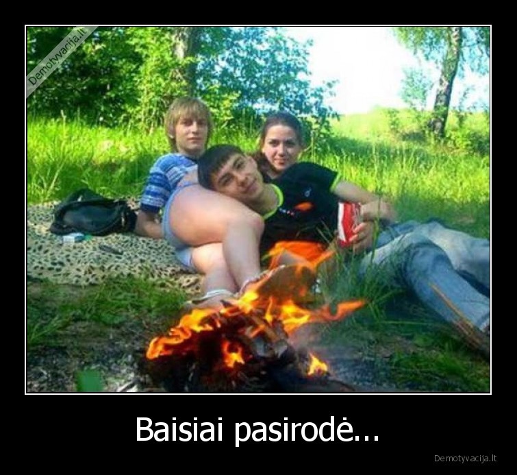 pasirode,baisiai,ups,iliuzija