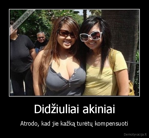 akiniai,dideli,panos,paneles,mergos,papai,mazi,dideli,kompensacija