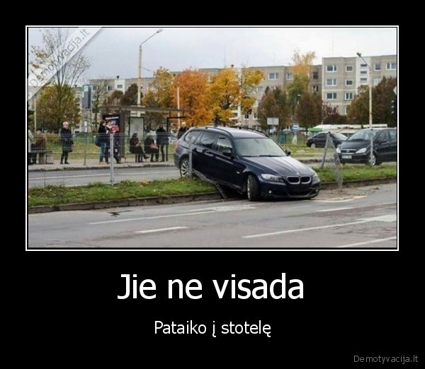 bmw,stotele,avarija