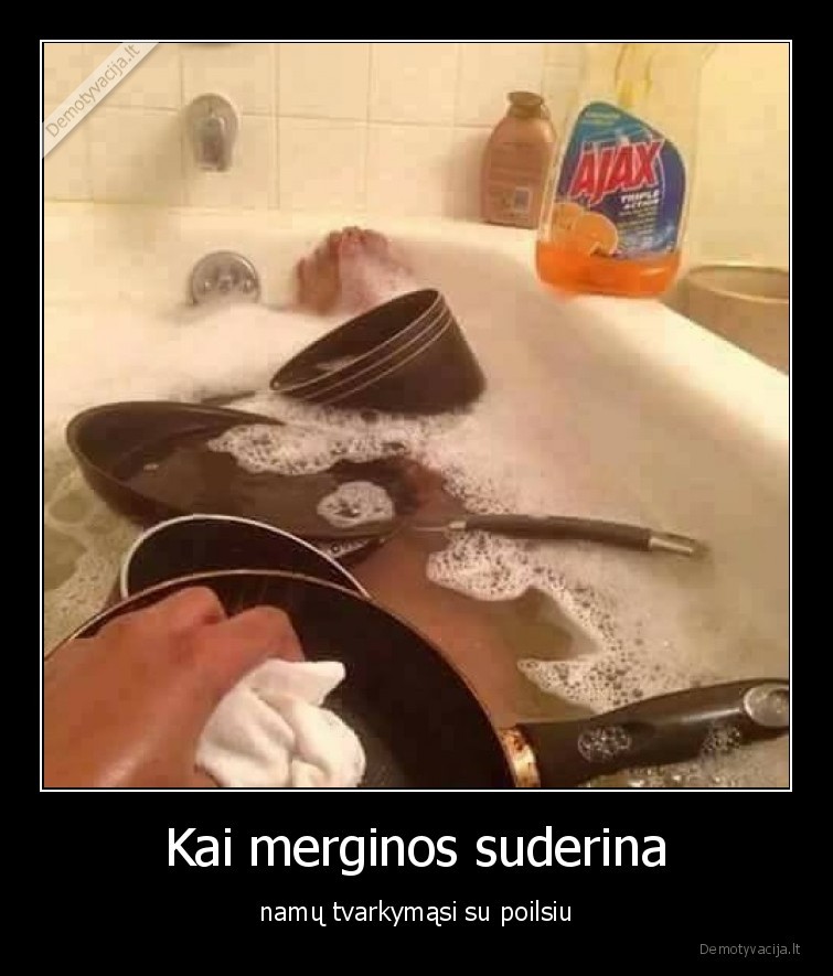 merginos,namu, tvarkymasis,poilsis,indai,vonioje