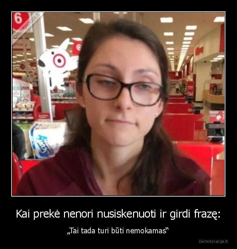 produktas,kasininke,kasa,parduotuve