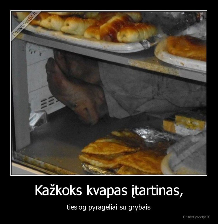grybai,pyrageliai,grybelis,kojos