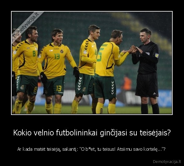 futbolas,geltona, kortele