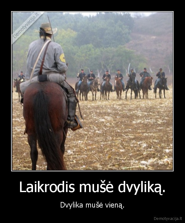 Laikrodis mušė dvyliką.
