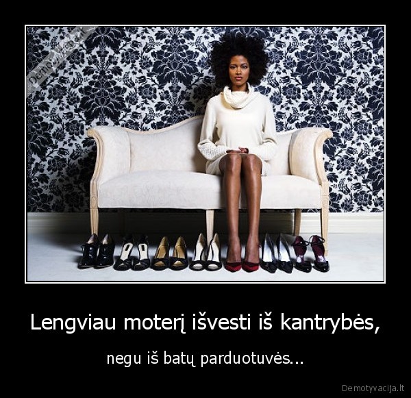moterys, batai, parduotuve