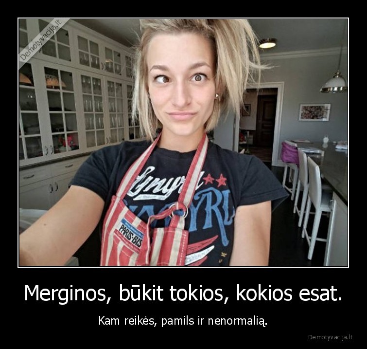 nenormali, mergina