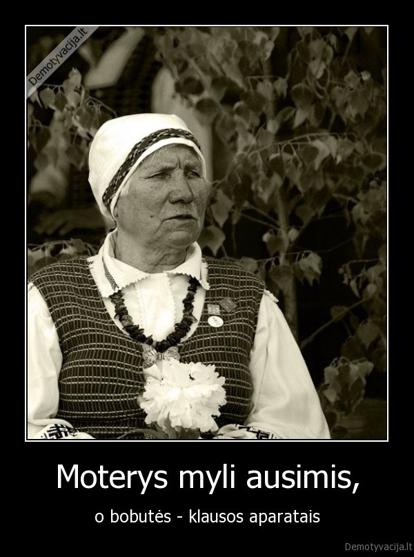 Moterys myli ausimis,