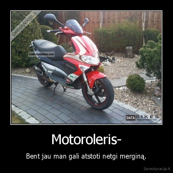 motoroleris,mergina,moto,pirda