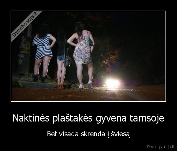 moterys,plastakes