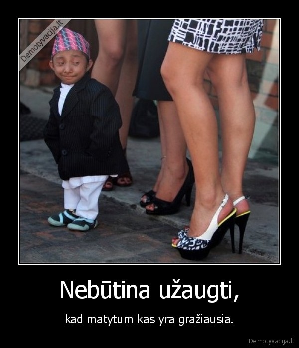 zmones,kojos,zvilgsnis,ugis,batai,basutes