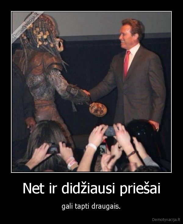 priesai,draugai,grobuonis,svarcnegeris
