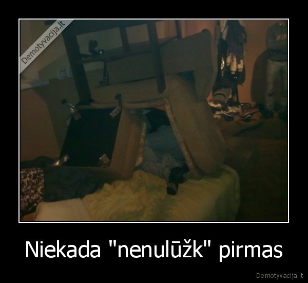 nuluzo, pirmas, buvo, girtas