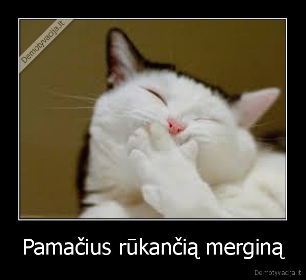 Pamačius rūkančią merginą