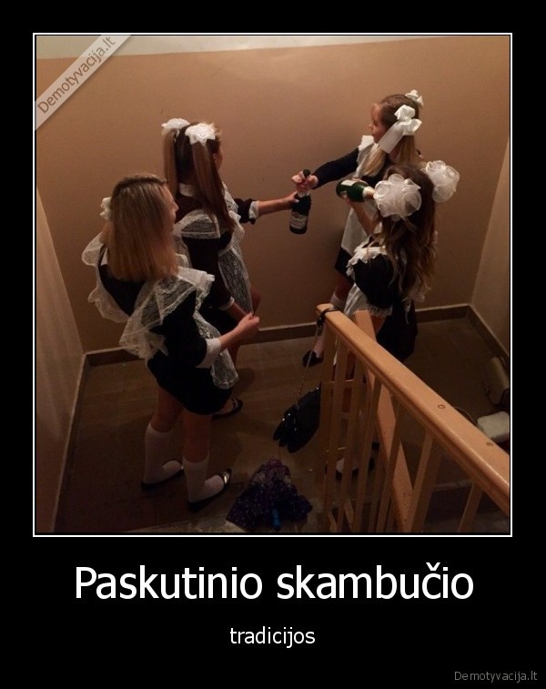 tradicijos,paskutinis, skambutis