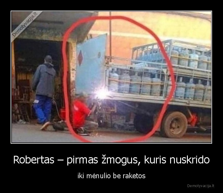 raketa,robertas,pirmas,zmogus