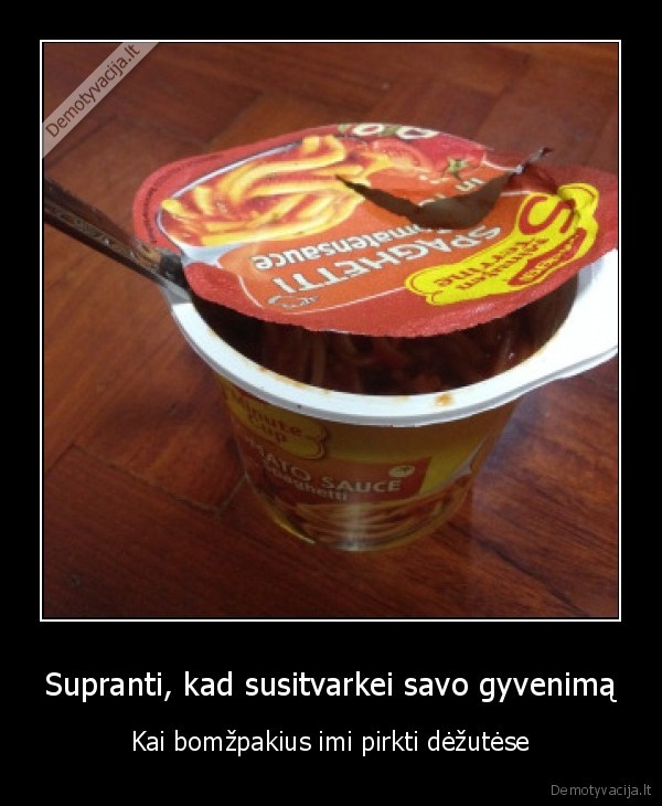 bomzpakiai,makaronai