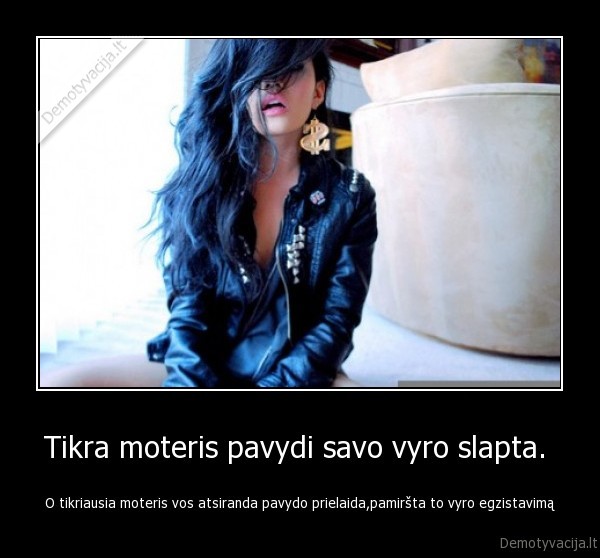 Tikra moteris pavydi savo vyro slapta. 