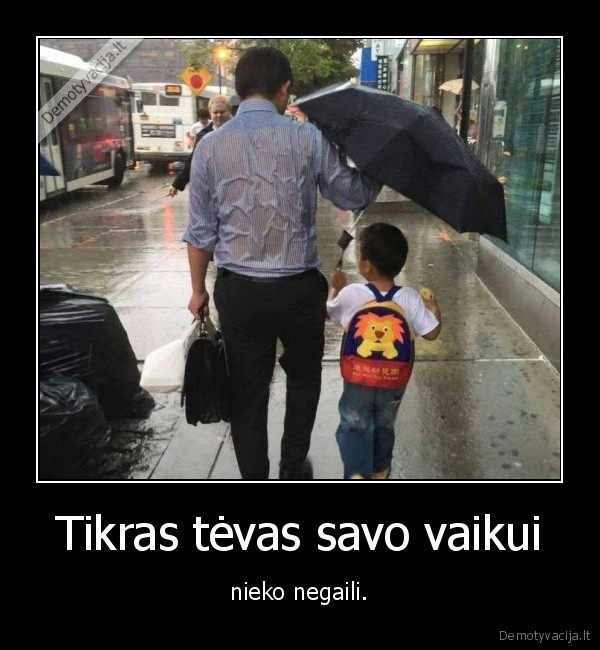 tevas,vaikas,lietus,sketis