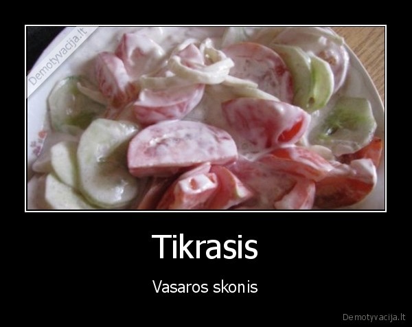 salotos,agurkai,pomidorai,svogunas
