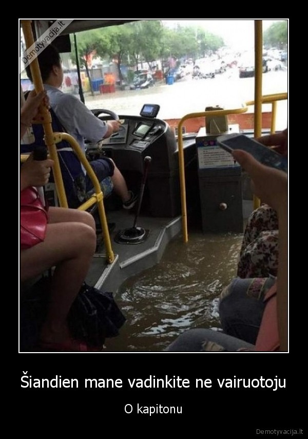 autobusas,potvynis