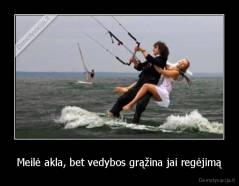 Meilė akla, bet vedybos grąžina jai regėjimą - 